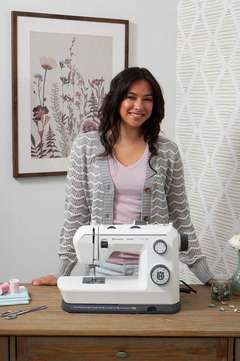Husqvarna Viking Onyx 25 Sewing Machine - Meissner Sewing and Vacuum
