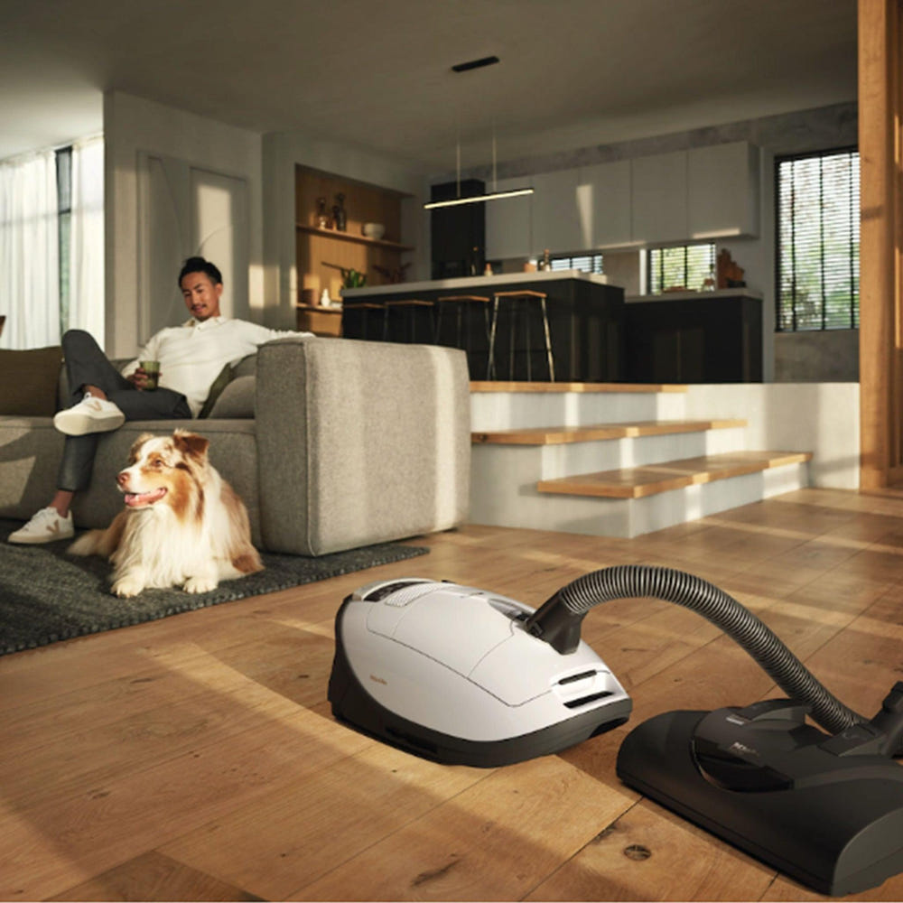 Miele Complete C3 Cat & Dog Canister Vacuum - Meissner Sewing and Vacuum Miele Complete C3 Cat & Dog Canister Vacuum - Meissner Sewing and Vacuum