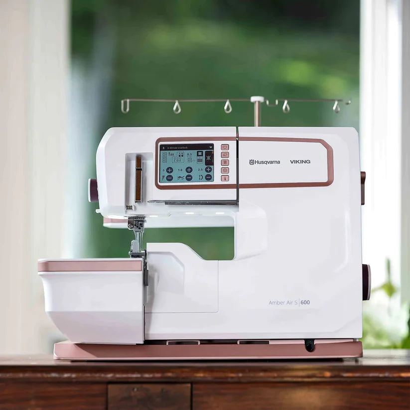 Husqvarna Viking Amber Air S600 Coverlock - Meissner Sewing and Vacuum