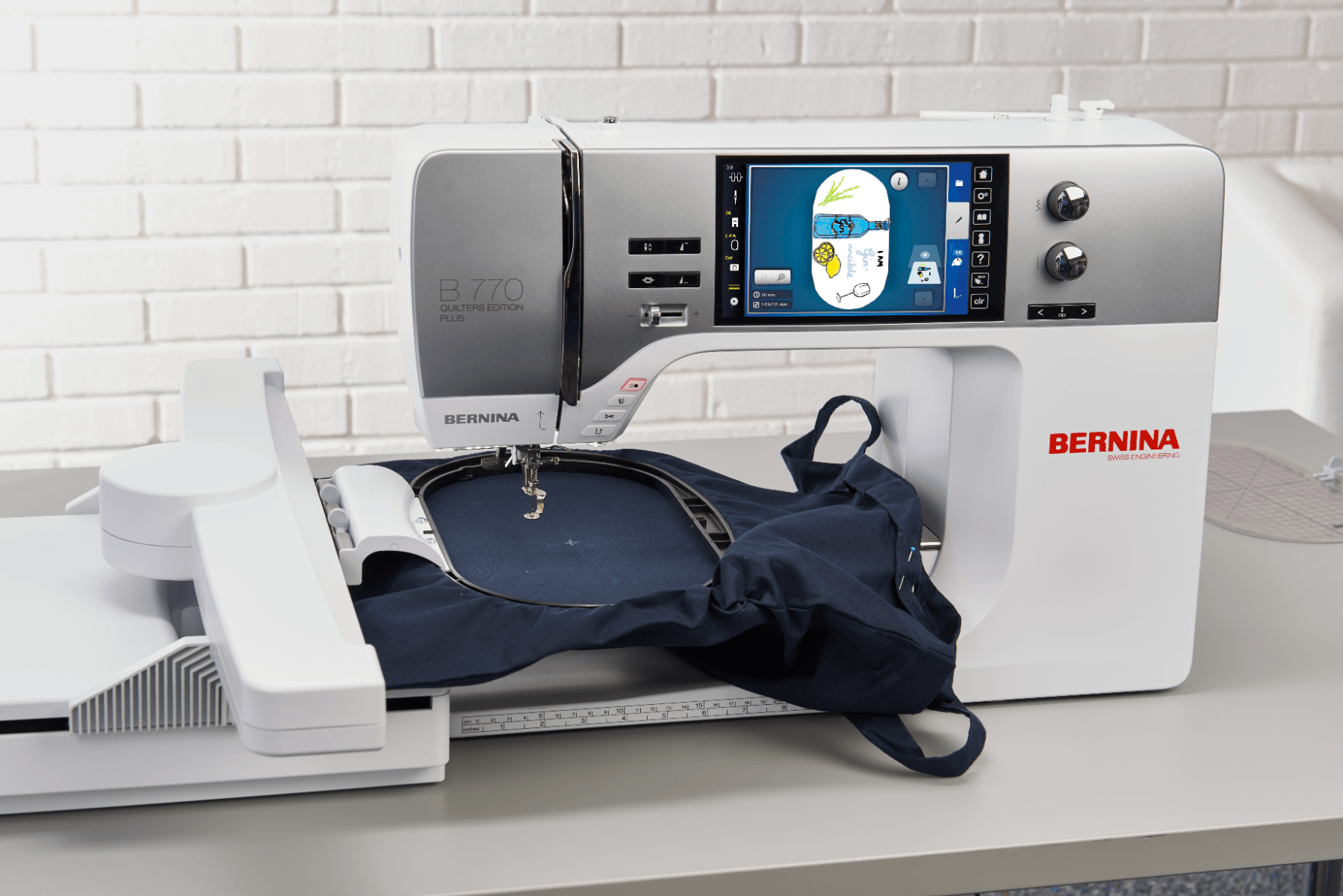 Bernina Large Freearm Embroidery Hoop - Meissner Sewing and Vacuum