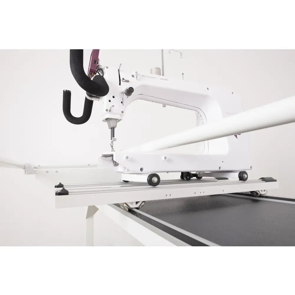 Husqvarna Viking Platinum Q165 Longarm Quilting Machine w/ 5ft Frame - Meissner Sewing and Vacuum