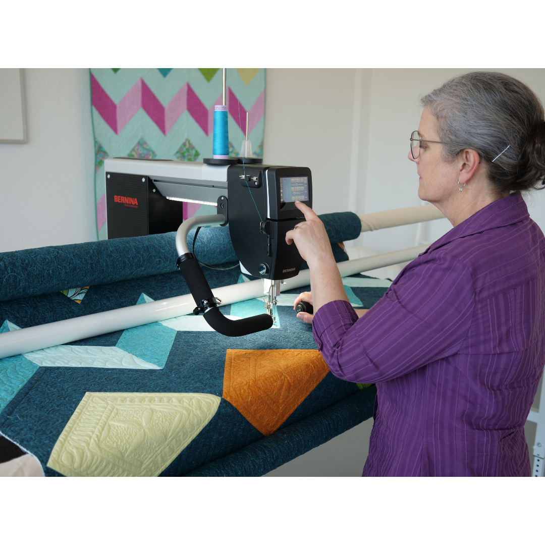 Bernina Q16 on Studio Frame 10'
