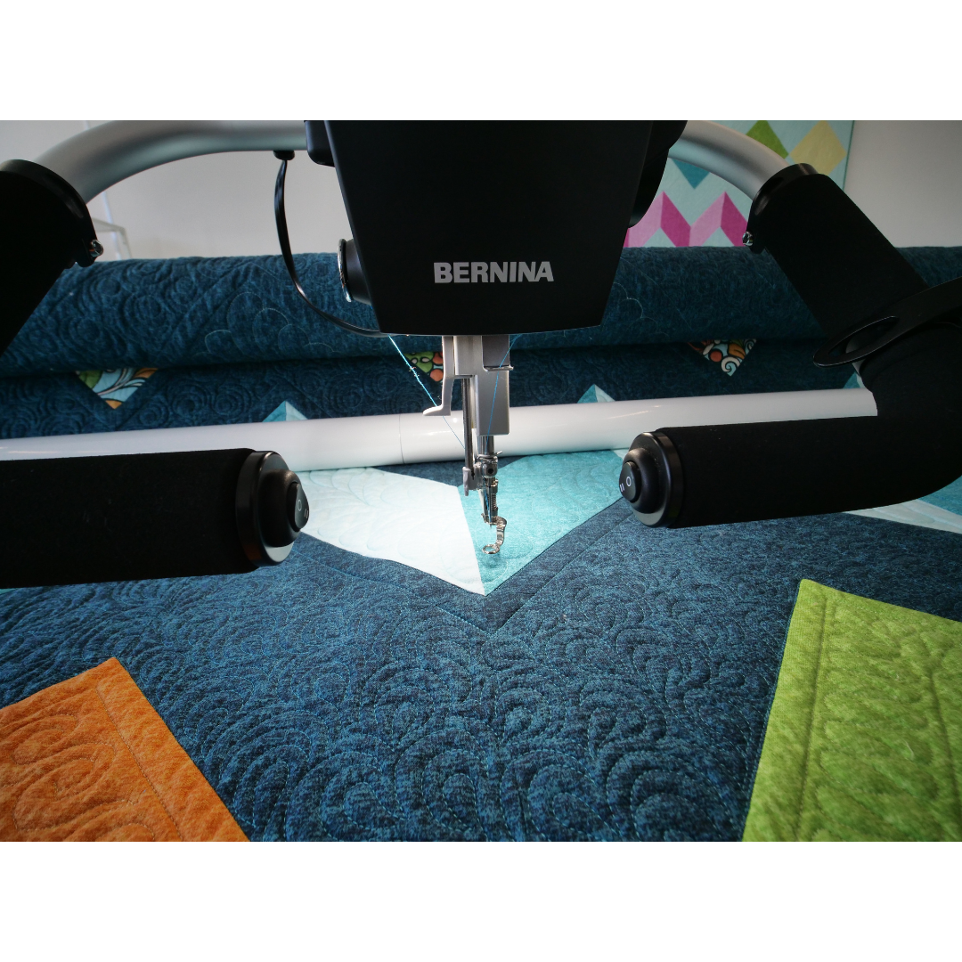 Bernina Q16 on Studio Frame 10'