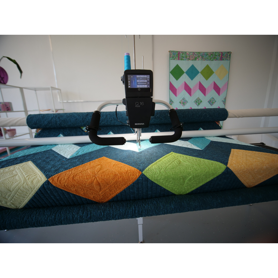Bernina Q16 on Studio Frame 10'