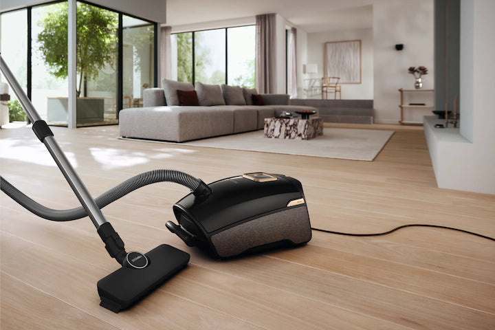 NEW! Miele Guard L1 AllFloor Vacuum Obsidian