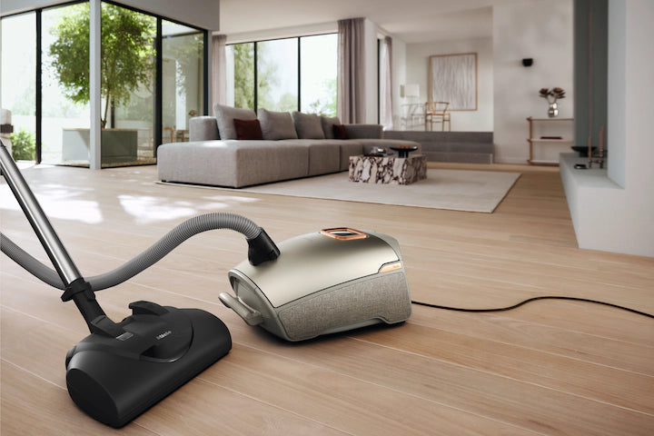NEW! Miele Guard L1 Electro Plus Vacuum Titanium