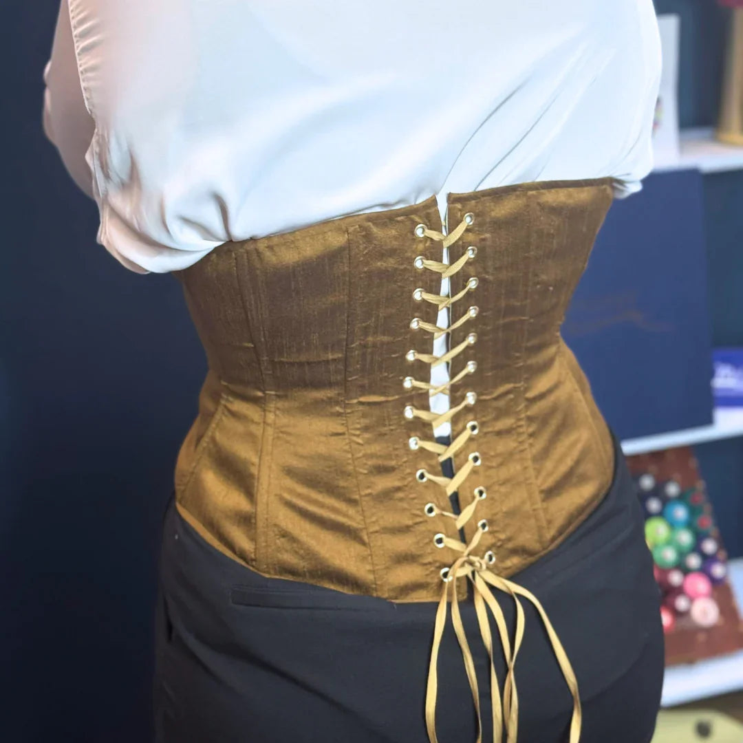 Intro to Corsets: Underbust | Roseville