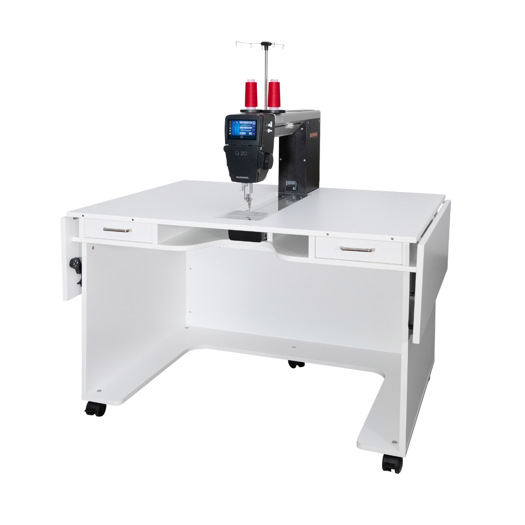 Bernina Q16 with Standard Table by Horn