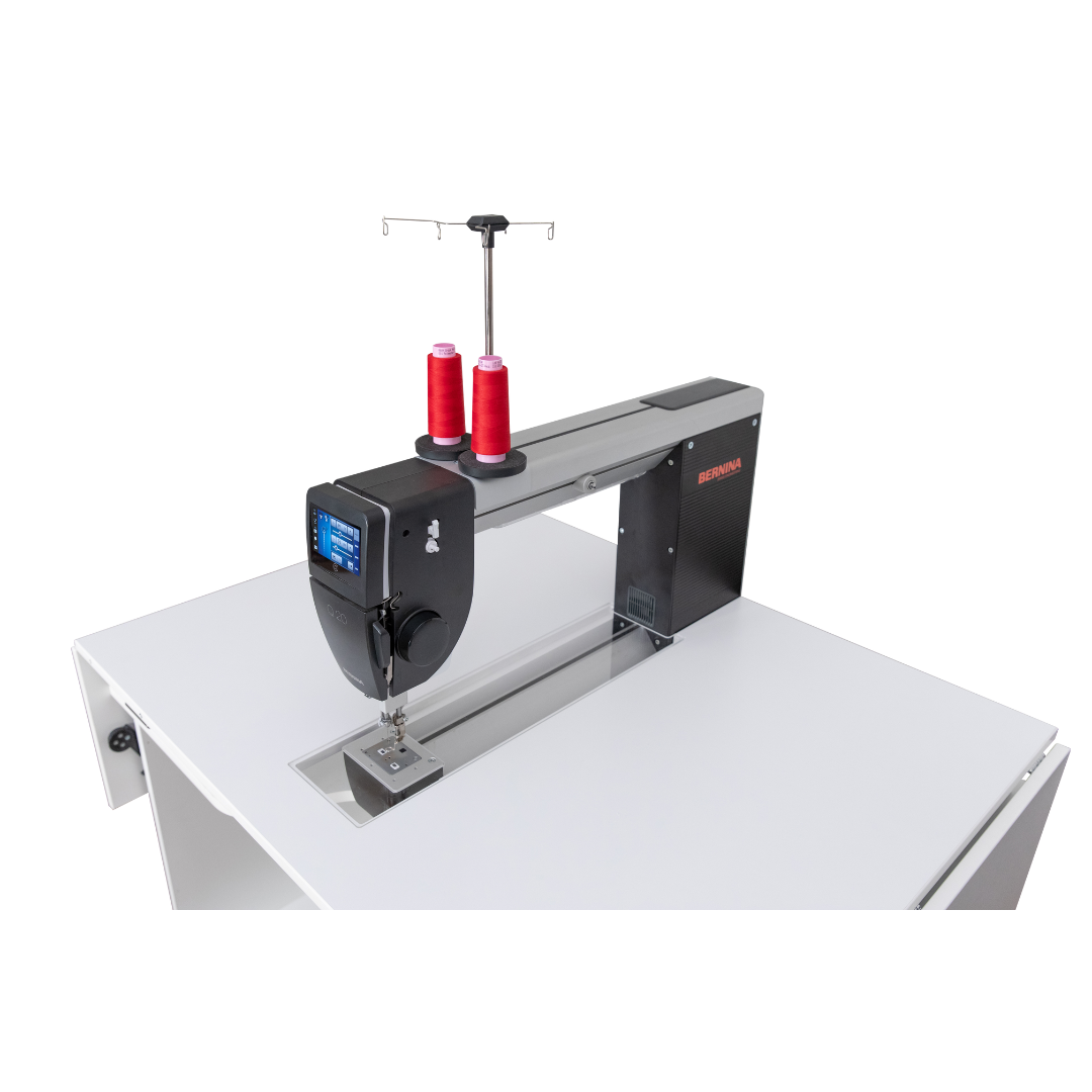 Bernina Q20 with Standard Table by Horn