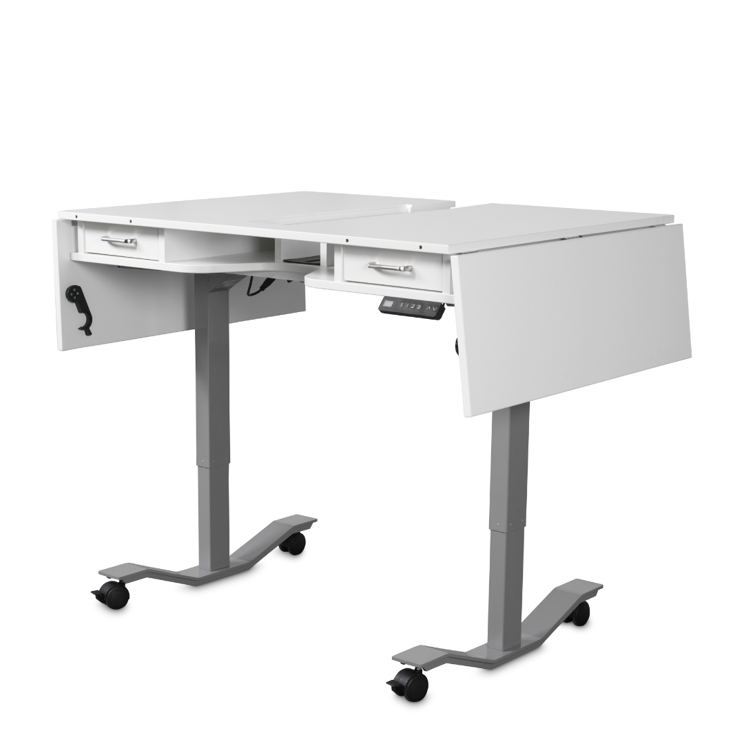 Bernina Q16 with Lift Table by Horn