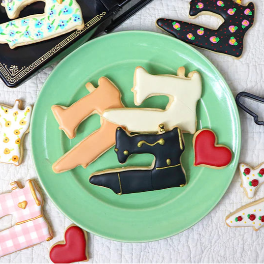Featherweight Cookie Cutter